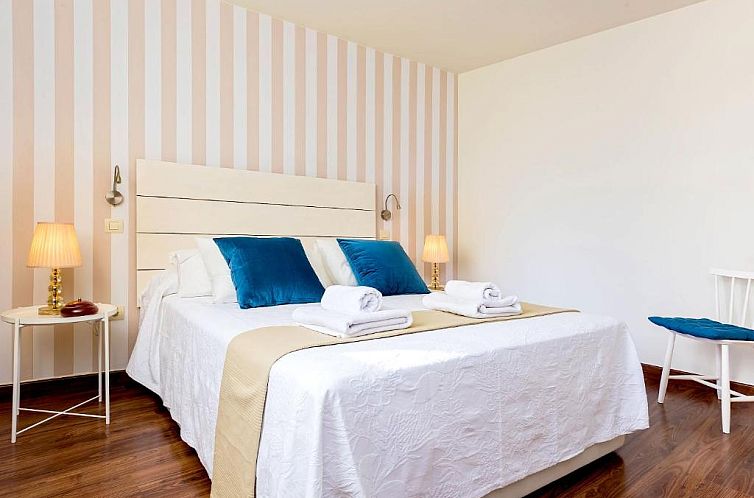 Genteel Home Francos