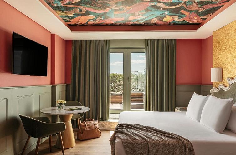 Hotel Colón Gran Meliá - The Leading Hotels of the World