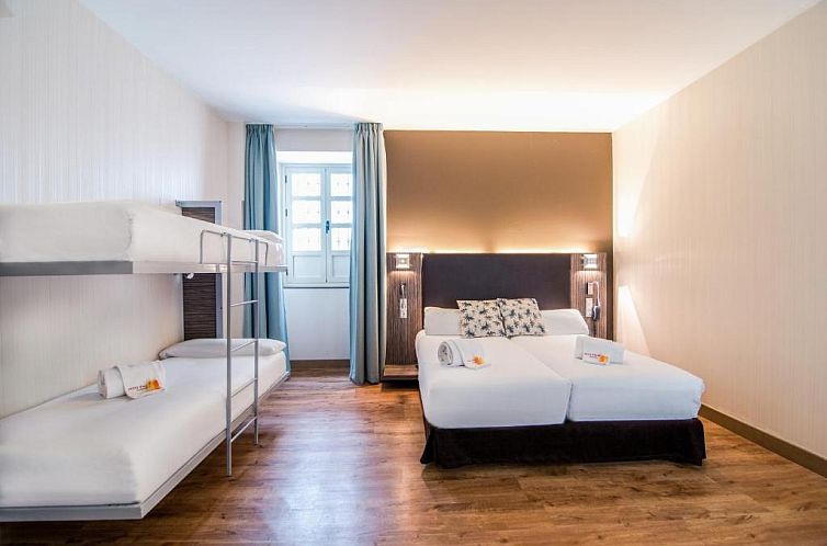 Petit Palace Santa Cruz