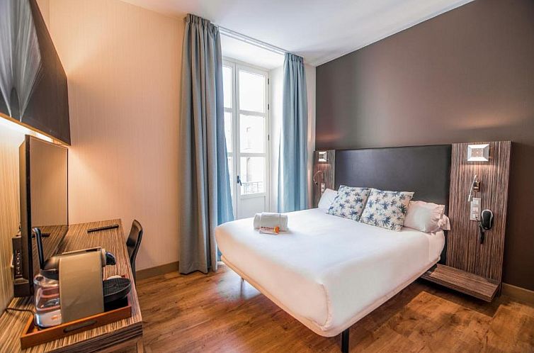 Petit Palace Santa Cruz