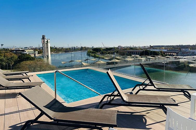 Ribera de Triana Hotel