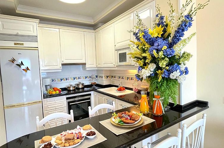 EmyCanarias Holiday Homes Vecindario