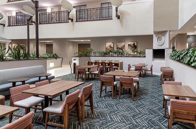 Embassy Suites Fort Myers - Estero