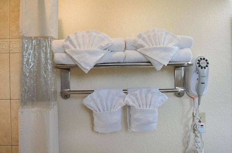 Sea Breeze Inn - San Simeon