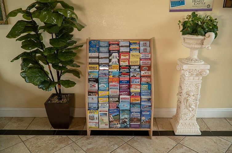 Sea Breeze Inn - San Simeon