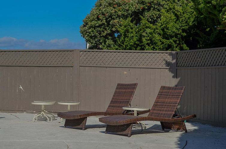 Sea Breeze Inn - San Simeon