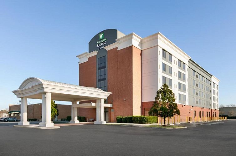 Holiday Inn Express Hotel & Suites Norfolk Airport, an IHG H