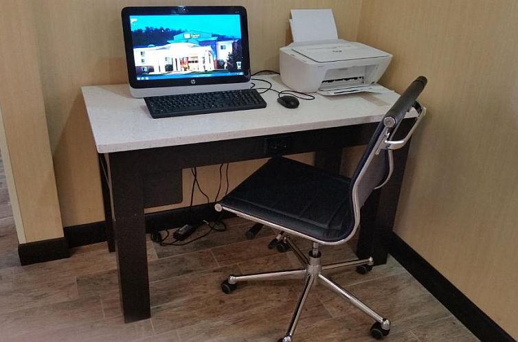 Holiday Inn Express Hotel & Suites Cherokee-Casino, an IHG H