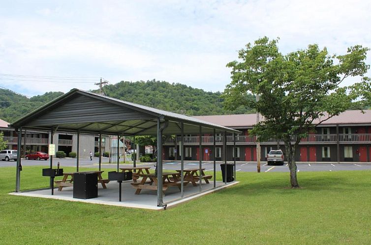 Great Smokies Inn - Cherokee