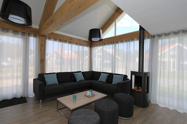 Vakantiehuis Zonnedorp 7, "De Meerpaal"