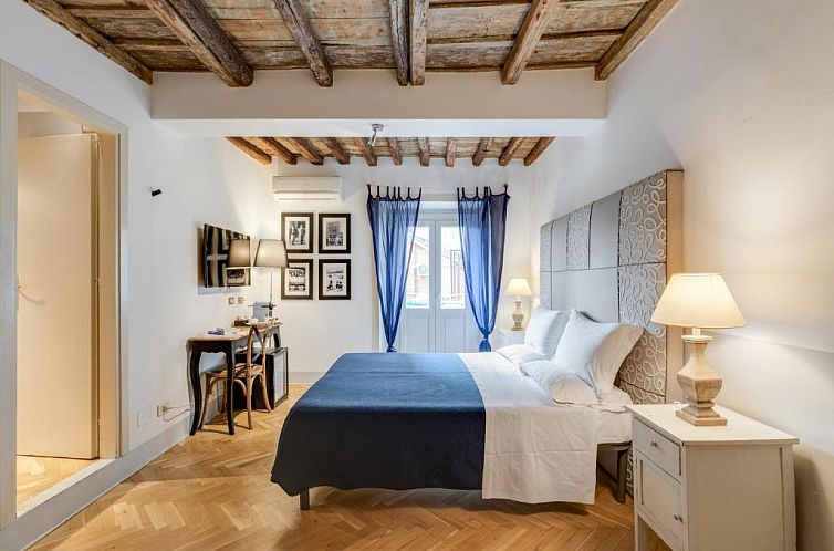 The Bluehostel