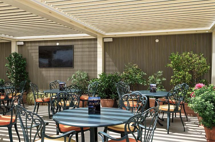 Marcella Royal Hotel - Rooftop Garden