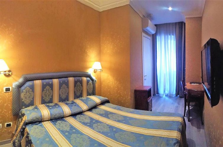 939 Hotel