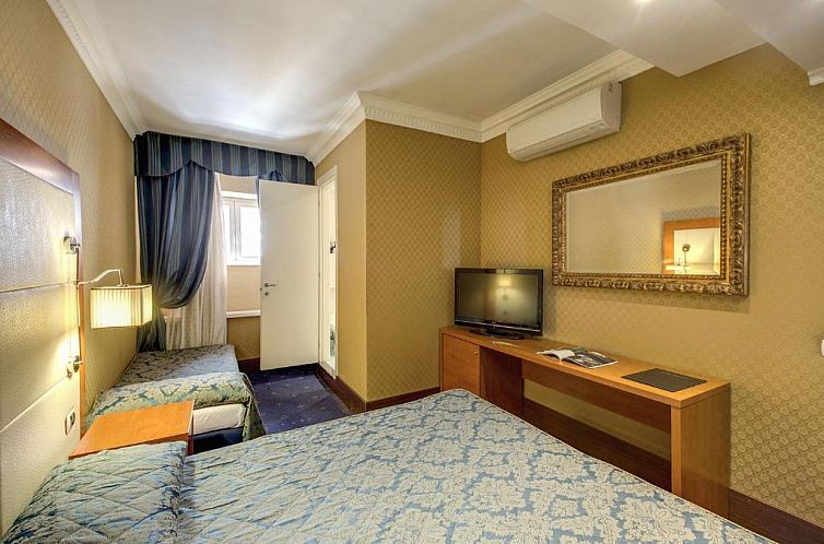 939 Hotel