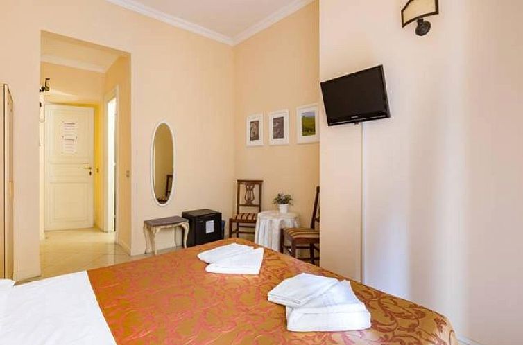Marta Guest House