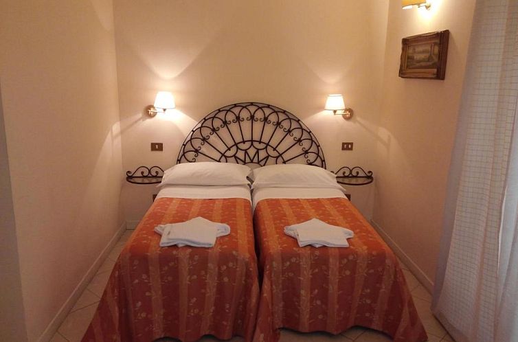 Marta Guest House