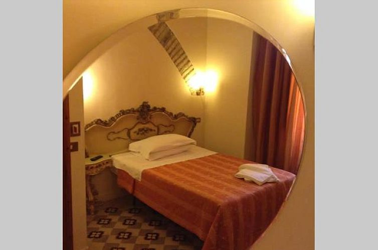 Marta Guest House