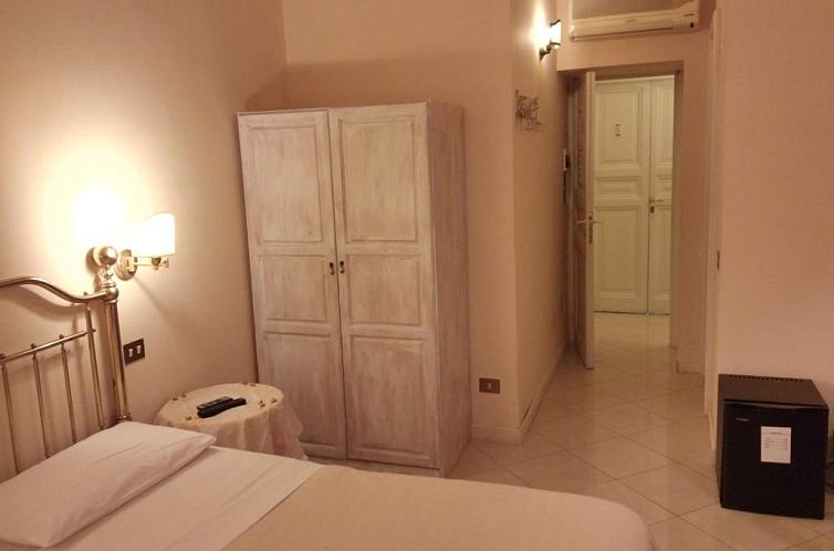 Marta Guest House