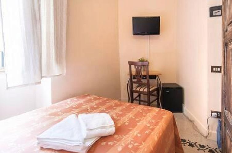 Marta Guest House