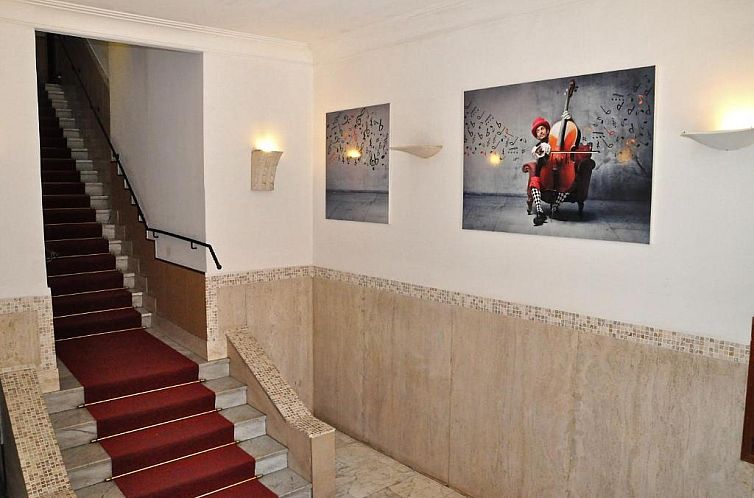 Hotel Lirico