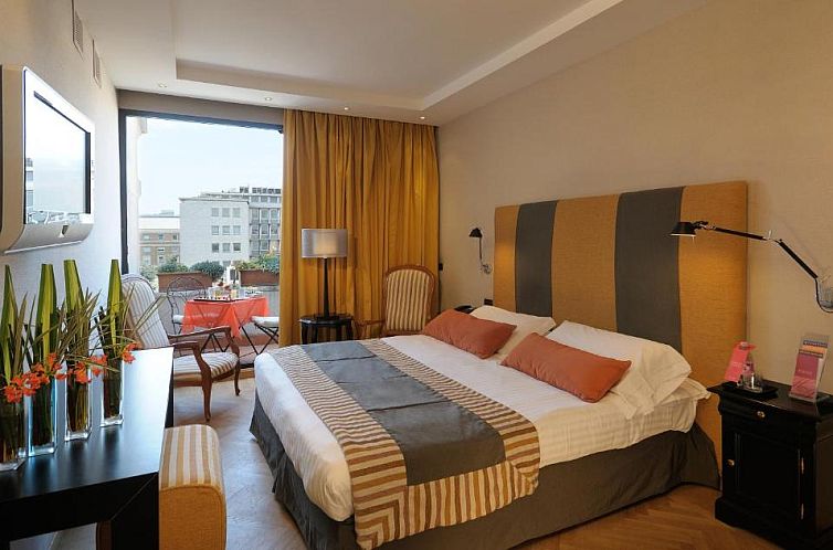 Alpi Hotel