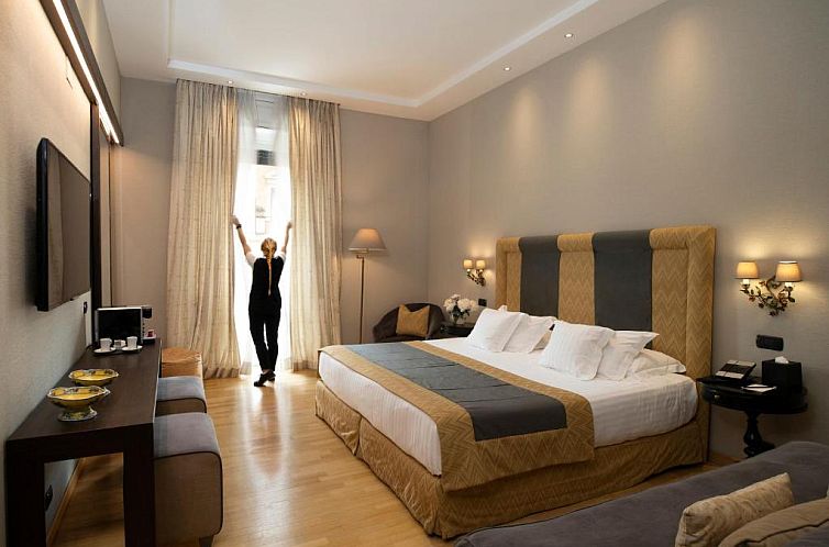 Alpi Hotel