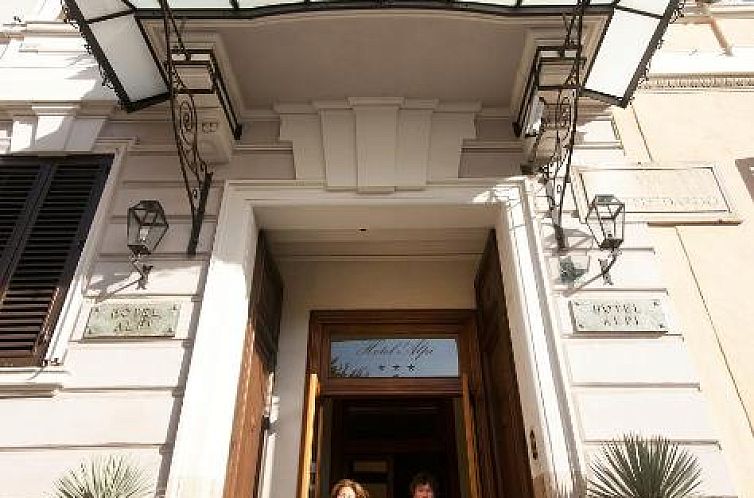 Alpi Hotel