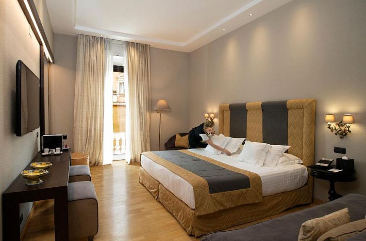 Alpi Hotel