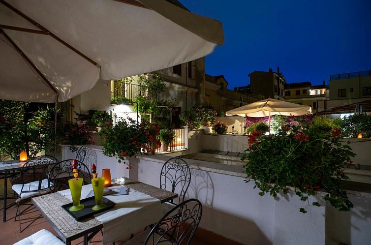 Alpi Hotel