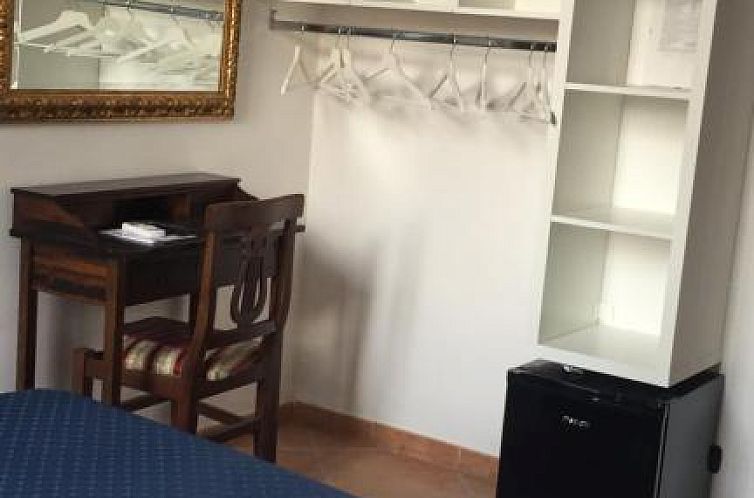 Hotel Caracciolo