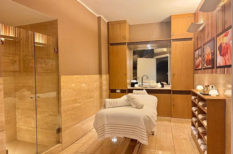Hotel Indigo Rome - St. George, an IHG Hotel