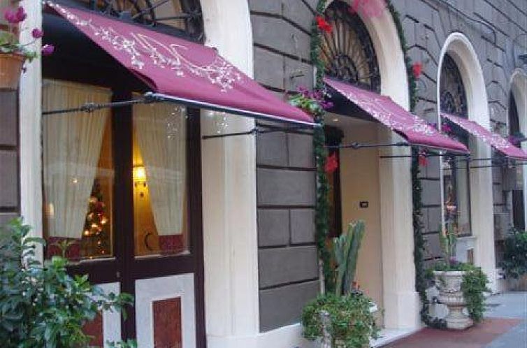 Hotel Dina