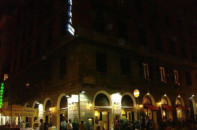 Hotel Dina