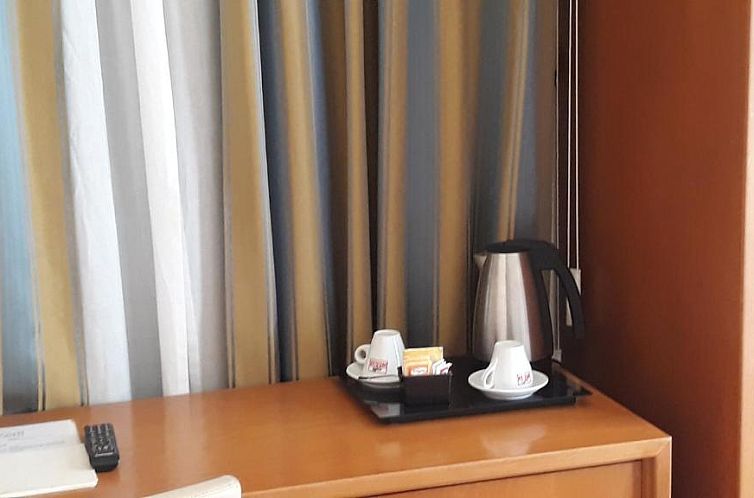Crosti Hotel
