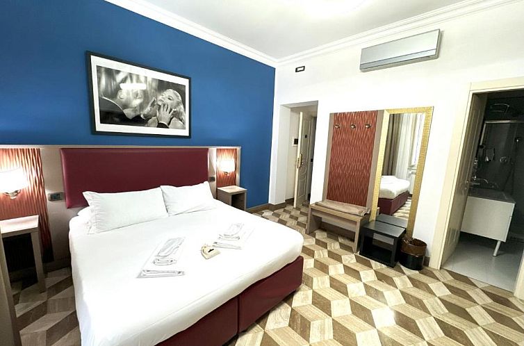 The Five Oscars Inn
