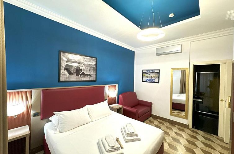 The Five Oscars Inn