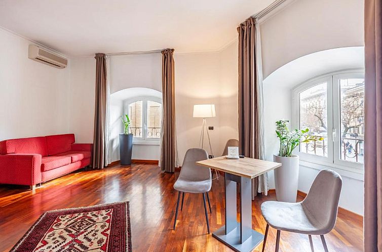 Inn Rome Rooms & Suites