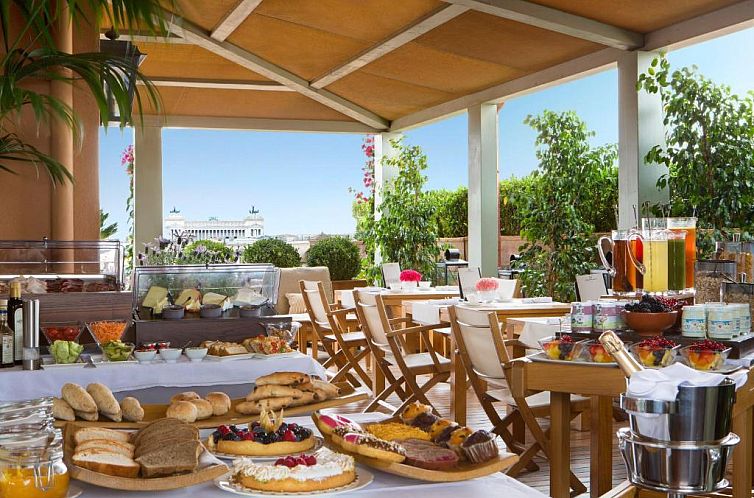 Portrait Roma - Lungarno Collection