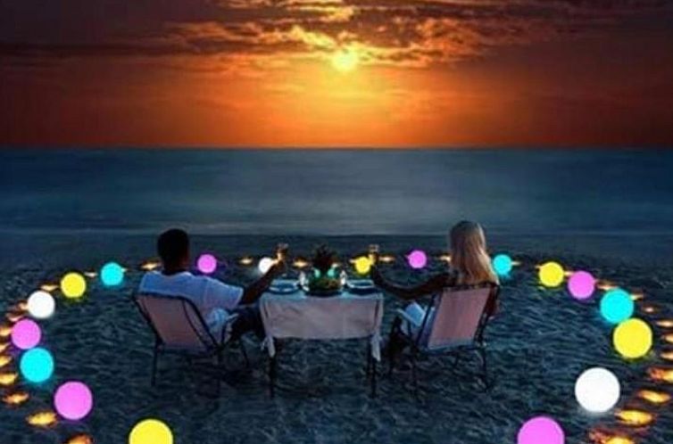 Ocean Sands Beach Inn On-Site Private Beach - Bedside Candy 