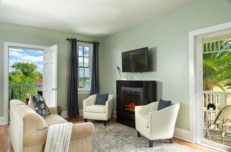 Bayfront Marin House