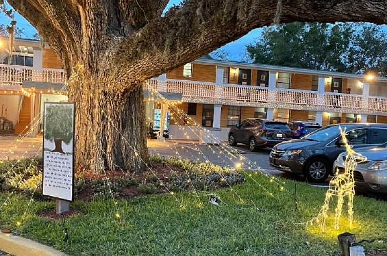 Scottish Inn - Saint Augustine