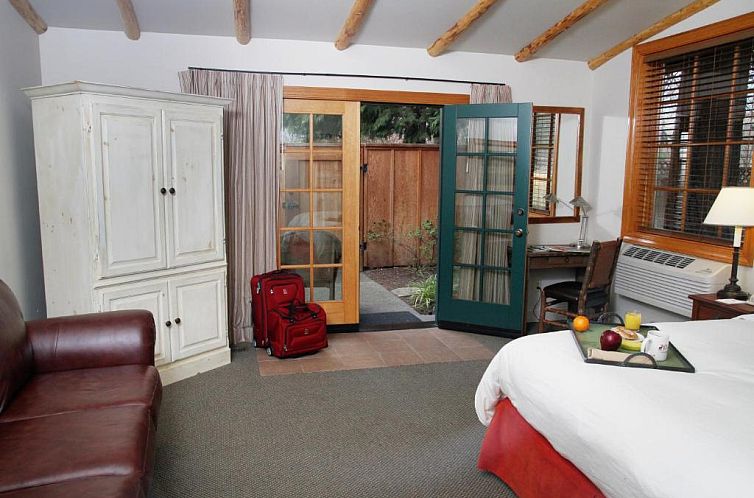 The Lodge at Riverside