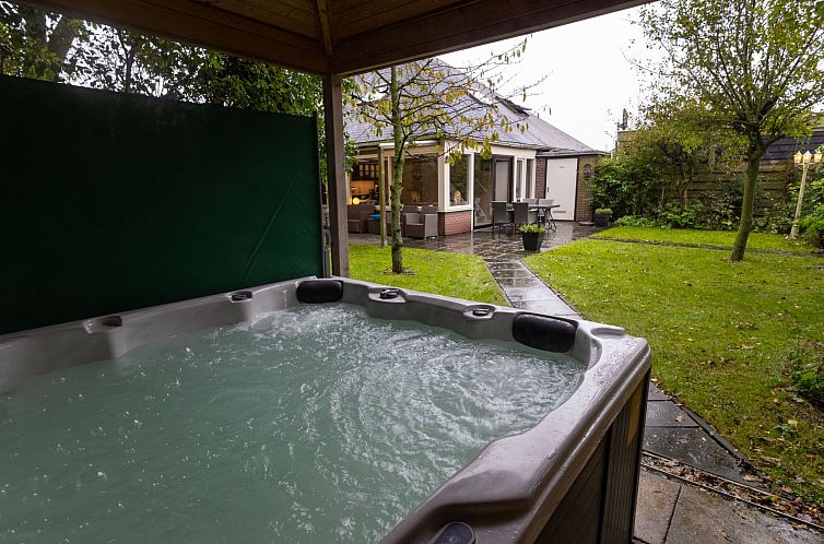 Vakantiehuis "Ferienhaus mit Jaccuzi"