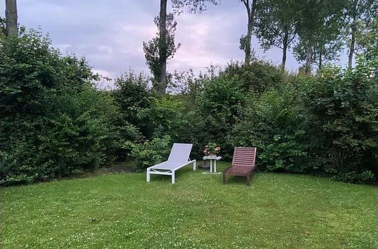 Vakantiehuis Wunderschön komplett modernisierter Bungalow.