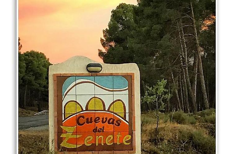 Cuevas Del Zenete