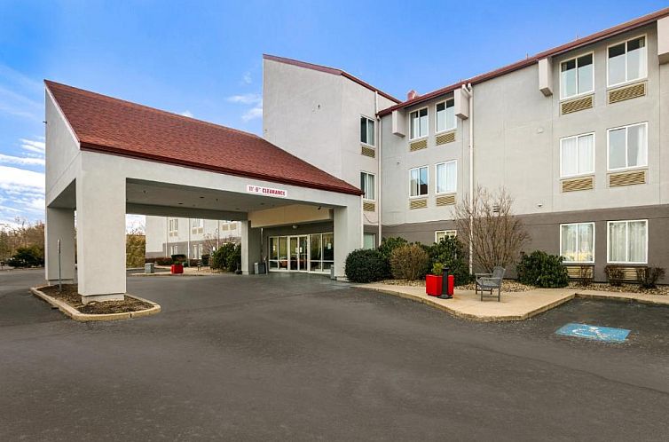 Unterkunft 6125102 - Appartement New England - Red Roof Inn PLUS+ Boston - Logan