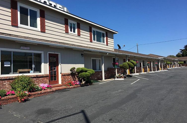 Old Marina Inn