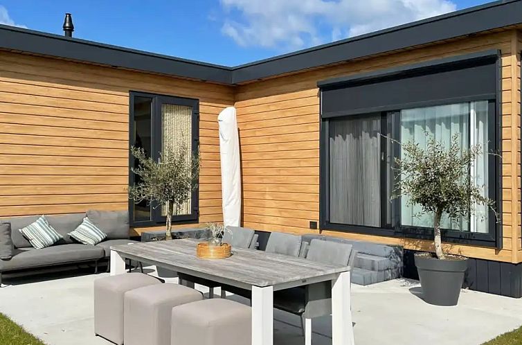 Chalet 'Dichtbij de Kust'