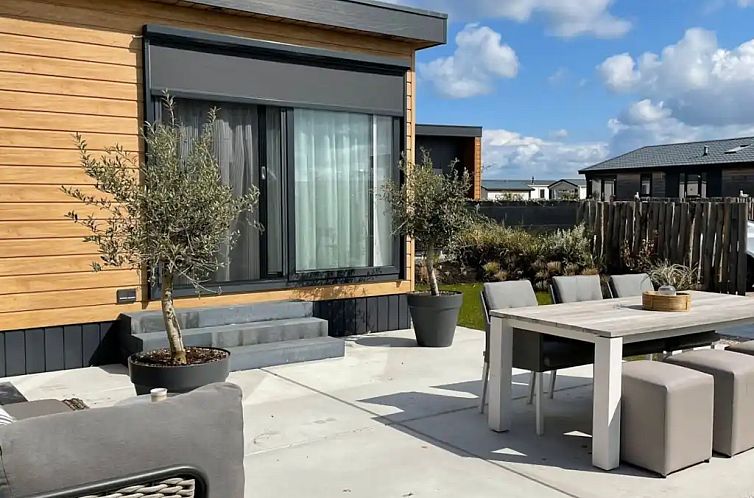 Chalet 'Dichtbij de Kust'