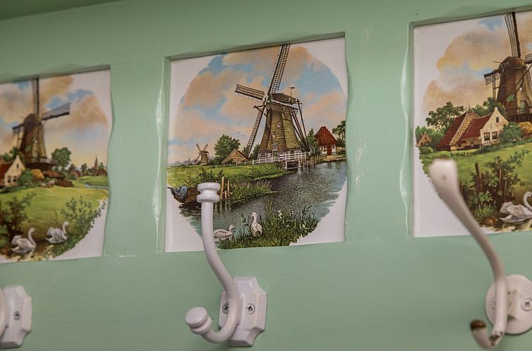 Appartement - Kon Emmaweg 6  Vrouwenpolder bovenapp